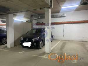 Na prodaju garažno mesto odlične pozicije i dimenzija