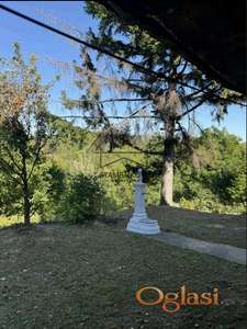 Porodična kuća sa velikim placem i kompletnom infrastrukturom –  ČORTANOVCI ID#7167