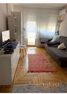 Prodajem garsonjeru na Podbari