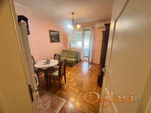 Nameštena garsonjera na Grbavici, PET FRINEDLY