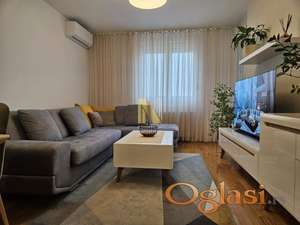 Namešten, nov, jednoiposoban stan