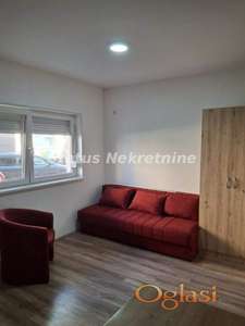 Garsonjera u Adicama, Novi Sad, 21 m², prizemlje