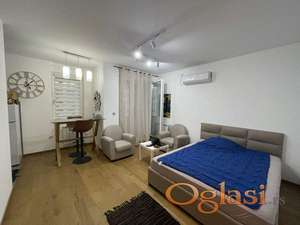Garsonjera, kompletno opremljena!
