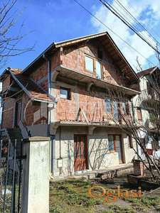 Na prodaju kuća Suvi do, 272m2, na placu 227m2