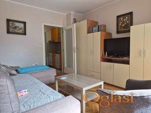 ODLICNA GARSONJERA 26m2 DANILA KISA