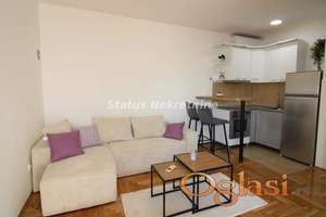 Jednoiposoban stan 36 m², Betanija, Novi Sad, 2. sprat-Komplet namešten