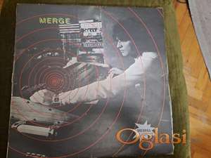 Lazar Ristovski, Merge- srebrna. Cena: 2499 dinara. Tel. 060-5858153