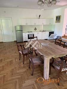 Fenomenalan stan u kući ID#6630