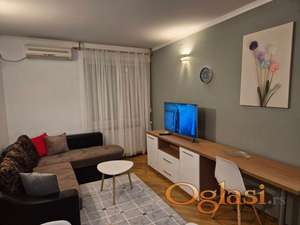 NAMESTEN JEDNOIPOSOBAN STAN U CENTRU, GAJEVA, DEPOZIT 200€