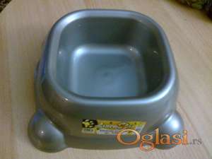 Hranilice za pse i macke