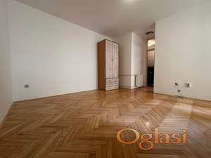 Novi Sad - Grbavica - prazan dvosoban stan za tihe poslovne delatnosti - odmah useljivo - 280 eura