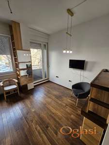 ~~~ Lepa i odlična garsonjera, BULEVAR EVROPE ~~~