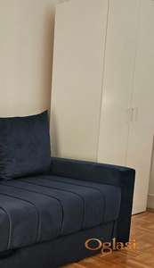 Svetla,renovirana, funkcijonalna garsonjera-ugao Ustaničke i bulevara kralja Aleksandra