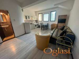 Garsonjera za izdavanje, Rotkvarija, 220€, 30m²