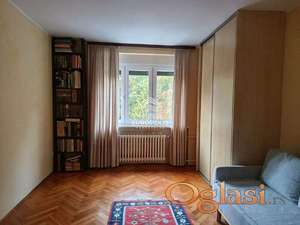 Dorćol, prvi sprat, 2.0, pogled na zelenilo, lift, renoviran ID#10287