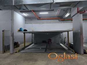 Izdajem Garažno parking mesto u Kumodraškoj 19