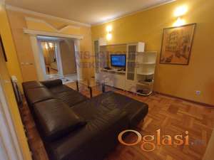 Dvosoban stan - Centar