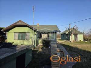 Subotica-Veliki Radanovac-dve novije stambene jedinice na velikom placu ID#2097