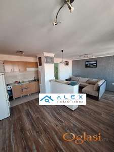 Odličan četvorosoban dupleks na Novoj Detelinari