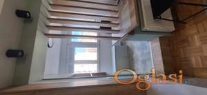 Nova odmah useljiva garsonjera