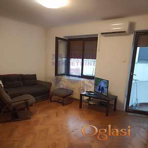 Izdaje se svetao dvosoban petfriendly stan od 49 m² na Socijalnom.