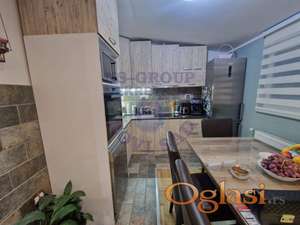 Na prodaju odličan četvorosoban stan na Telepu, površine 61m²!