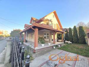 Izdaje se zasebna kuća na Altini ID#18825