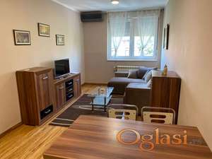 Adamovićevo naselje, 28m2, pet friendly!