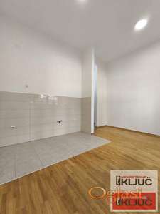 SOCIJALNO, 23m2, Garsonjera, Odmah useljiva