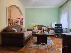 Socijalno, uknjižena garsonjera 30m2