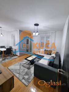 Izdaje se stan na Panteleju, 60m2