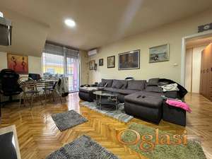 Prodaja - četvorosoban stan u Alekse Šantića - Grbavica