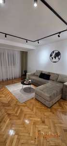 Kompletno renoviran i namešten dvosoban stan