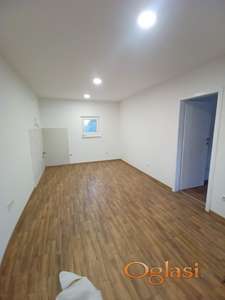 Uknjizen nov stan u Petrovaradinu