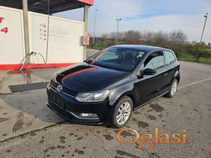 Polo restajling 1.4 TDI 55kw 2014 god u AMSS Highline. Euro 6. Skoro sva oprema. Navigacija, multimedija, MF zakrivljeni volan, tempomat, gasi se kada stanete, moze da se iskljuci ko to ne zeli. Alu felne, maglenke, daljinsko. Unutra kao nov, spolja isto, u voznji odlican utegnut bez bilo kakve greske. Autic kao lutka za svaku preporuku. Jerftin za odrzavanje, jako malo trosi a ide neverovatno. Tek stigao iz Slovenije i ocarinjen sa AMSS na ime kupca. Sabac 6800e.  Bez zamena