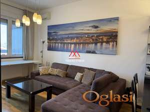 Bulevar Oslobođenja - dvoiposoban stan - pet friendly