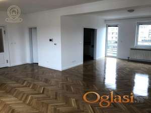 Izdaje se trosoban stan 144 m², odlična lokacija, renovirana zgrada, Beograd
