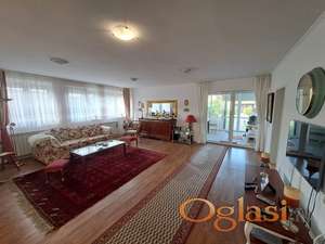 Fenomenalna kuća u Vrčinu (Avala) 283 m2 sa 10 ari placa