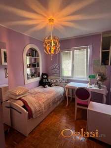 Renoviran, trosoban, Ivana Ribara, 78m2 ID#8556