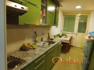 Trosoban stan na Limanu