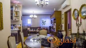 Četvorosoban porodičan stan na Bulevaru Patrijarha Pavla !