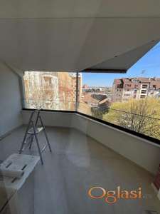 PRELEP, PROSTRAN, MODERNO RENOVIRAN STAN U ZELEZNICKOJ ULICI