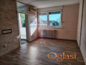 Odličan i veoma svetao stan na Novom Naselju 34m
