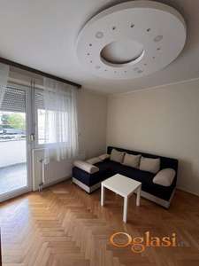 Dvosoban stan 42 m² na Grbavici, Novi Sad, 1. sprat