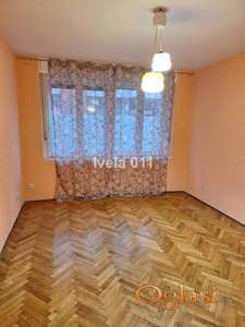 Uknjižen stan - Pravni fakultet ID#4032