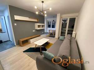 Jednosoban stan na Bulevaru oslobođenja kod Ž. stanice