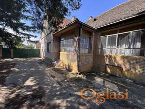 Rumenka , lep plac , u centru