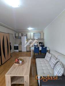 IZDAJE SE JEDNOIPOSOBAN STAN NA GRBAVICI-parking mesto ID#5758