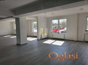 Lokal na izuzetnoj lokaciji - Nova Pazova