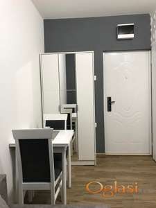 Izdaje se garsonjera na Grbavici